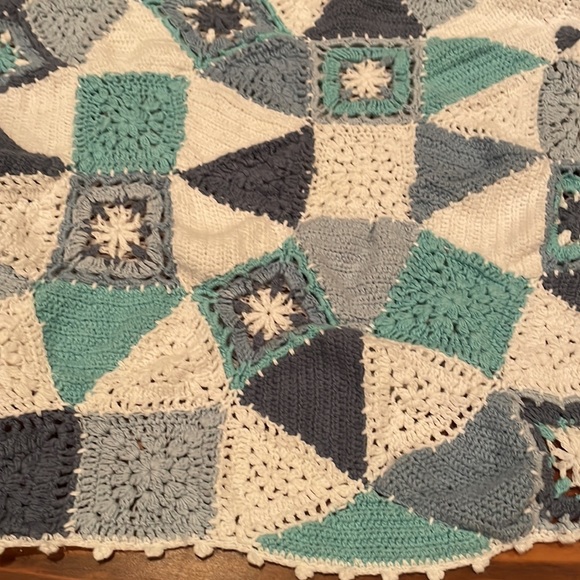 VINTAGE BEA CLASSICS CROCHETED SWEATER - Picture 5 of 9